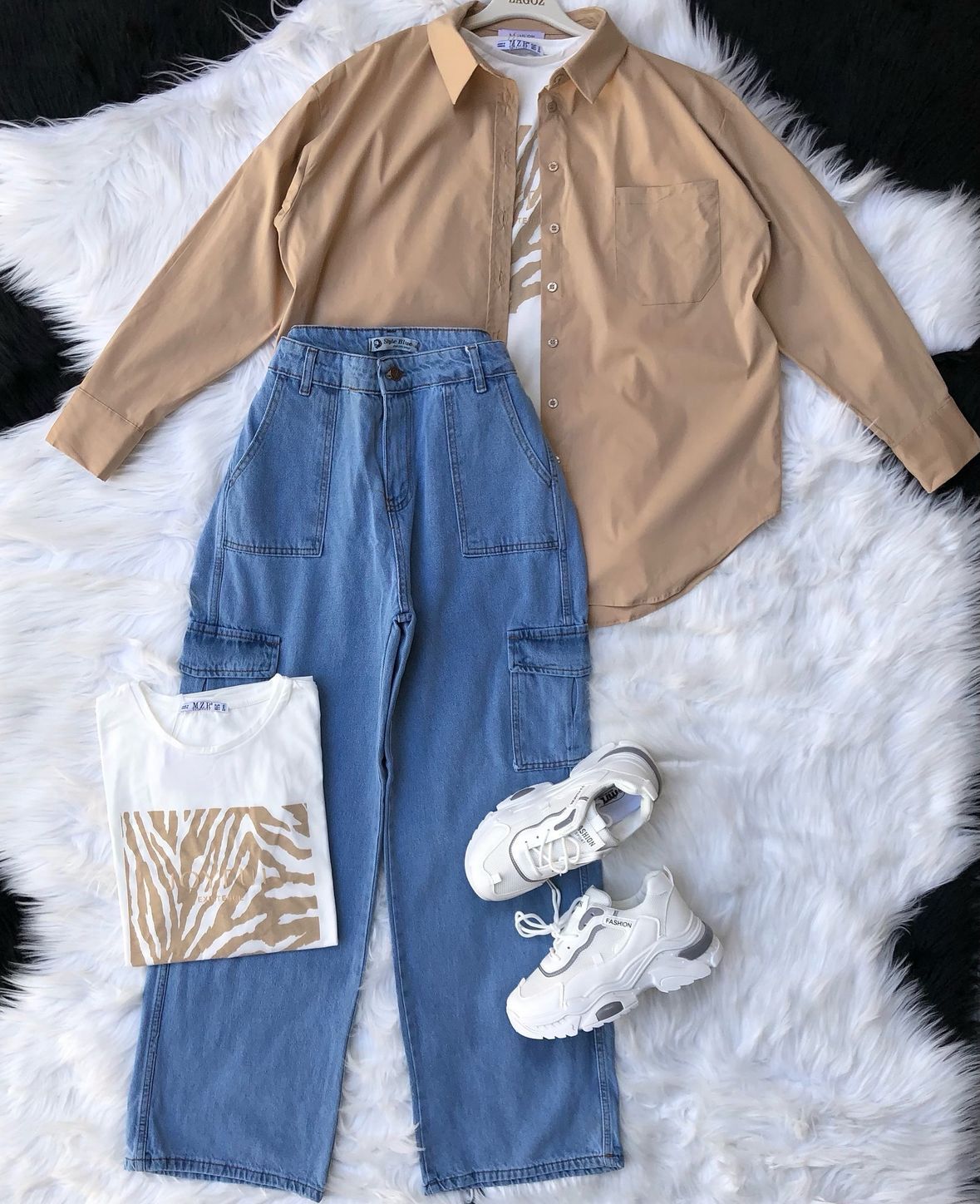 iceblue wideleg cargo (denim) pants with beige button down shirt