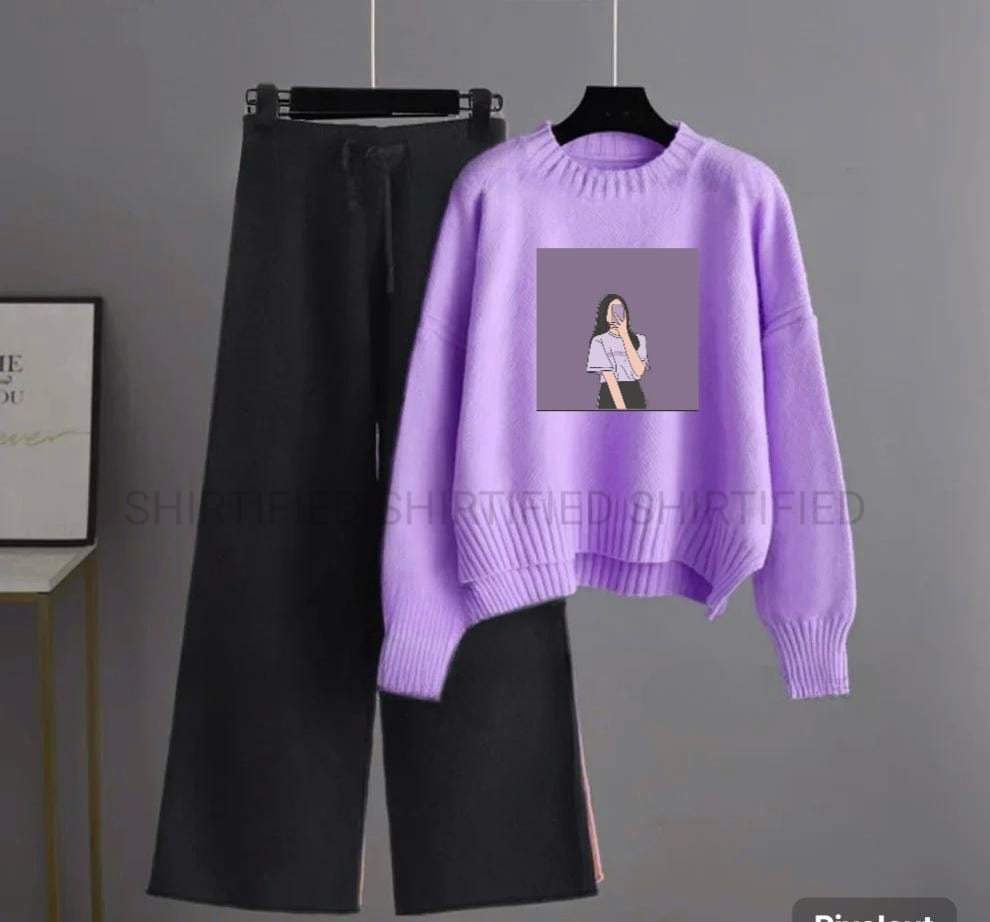 black flapper plain with lilac sweatshirt selfie girl