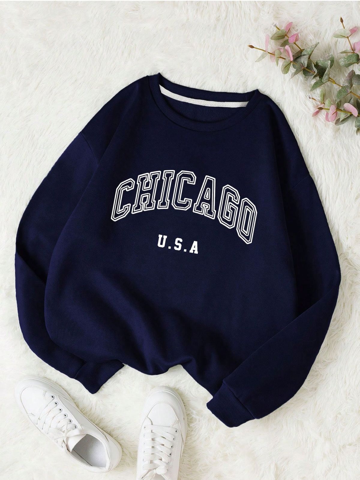 maroon / black sweatshirt Chicago